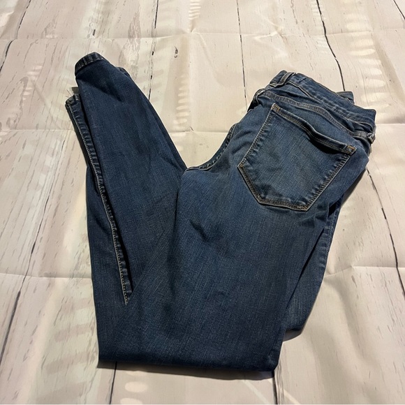 Gap True Skinny Blue Jeans, Size 27R - Picture 1 of 8